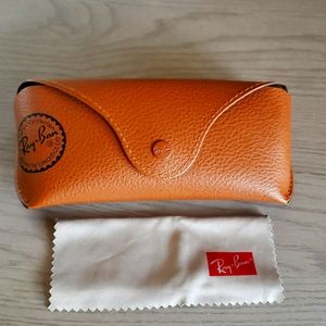 Rayban sunglass case and cleaning cloth.  Great condition